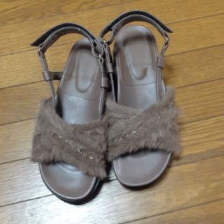 ウィルセレクション(WILLSELECTION)の新品未使用。秋冬🍁ウィルセレクションのファーサンダル👡(サンダル)