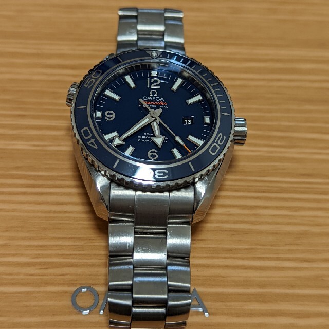 OMEGA(オメガ)のオメガ プラネットオーシャン 600M 232.90.38.20.03.001 メンズの時計(腕時計(アナログ))の商品写真