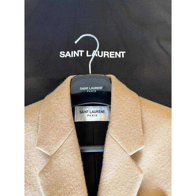 Saint Laurent(サンローラン)のサンローラン　チェスターコート　サイズ44　キャメル色 メンズのジャケット/アウター(チェスターコート)の商品写真