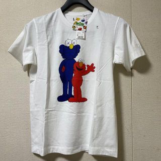 ユニクロ(UNIQLO)のカウズコラボＴシャツ（M)新品未使用(Tシャツ(半袖/袖なし))