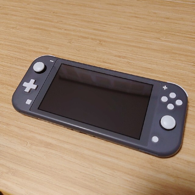 Nintendo Switch(ニンテンドースイッチ)のNintendo Switch NINTENDO SWITCH LITE グレー エンタメ/ホビーのゲームソフト/ゲーム機本体(携帯用ゲーム機本体)の商品写真