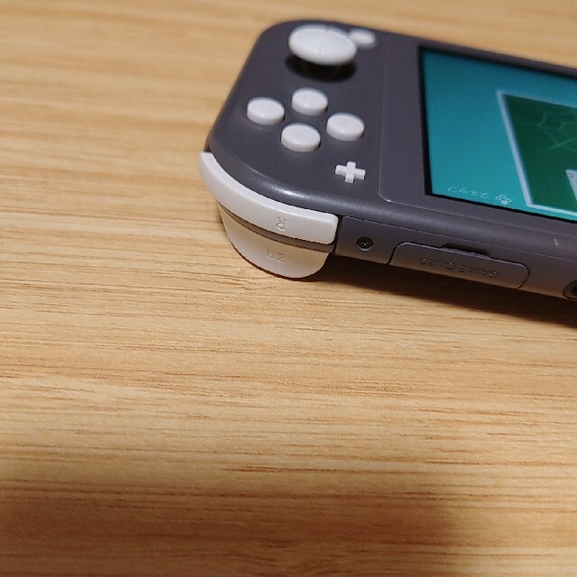 Nintendo Switch(ニンテンドースイッチ)のNintendo Switch NINTENDO SWITCH LITE グレー エンタメ/ホビーのゲームソフト/ゲーム機本体(携帯用ゲーム機本体)の商品写真