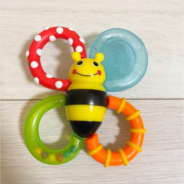 爆買い! Sassy 歯固めラトル 低月齢 歯固め サッシー ミツバチラトル