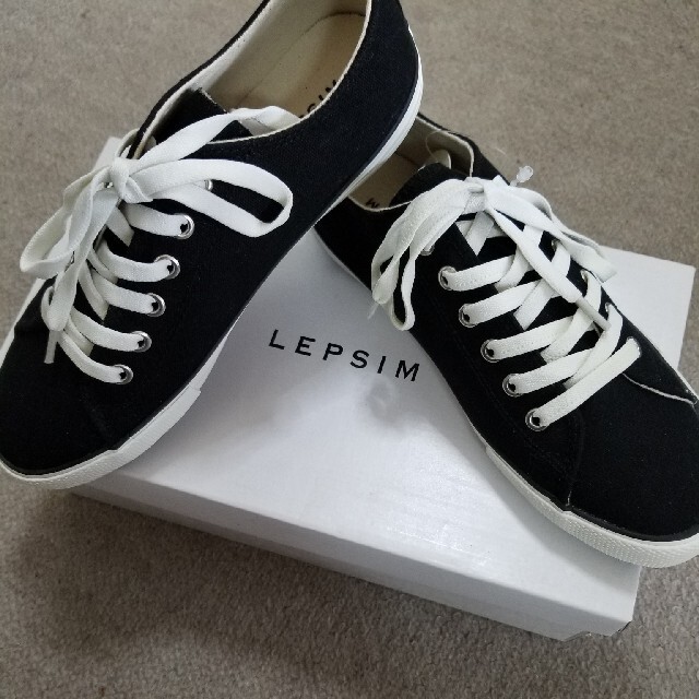 LEPSIM(レプシィム)の【LEPRIM】ブラックスニーカー レディースの靴/シューズ(スニーカー)の商品写真