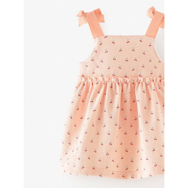 ZARA KIDS(ザラキッズ)のザラキッズ　チェリーワンピース　チェリートップス キッズ/ベビー/マタニティのベビー服(~85cm)(ワンピース)の商品写真