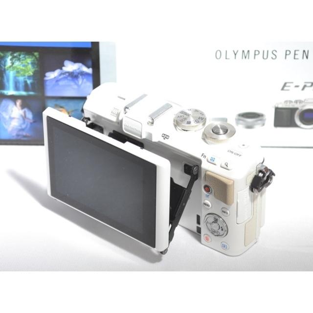 OLYMPUS(オリンパス)の★女性に大人気WiFi転送★E-PL7 レンズキット★お洒落なホワイト★ スマホ/家電/カメラのカメラ(ミラーレス一眼)の商品写真