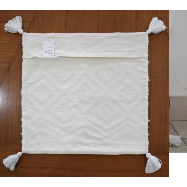 クッションカバー 手織り 45x45 タフテッド インド綿  インテリア/住まい/日用品のインテリア小物(クッションカバー)の商品写真