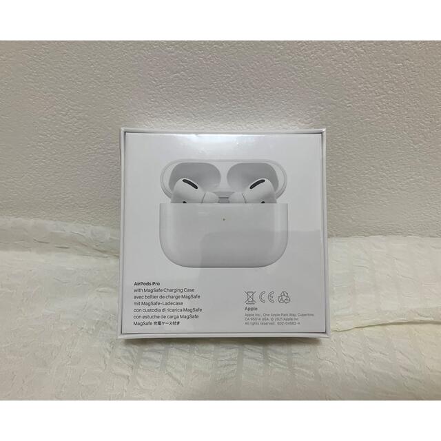 Apple(アップル)の新品・未開封 アップル AirPods Pro MLWK3J/A スマホ/家電/カメラのオーディオ機器(ヘッドフォン/イヤフォン)の商品写真