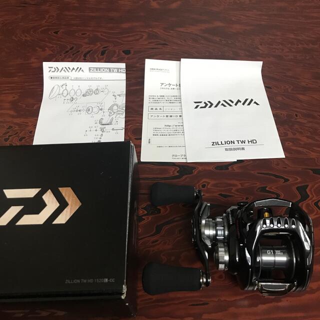 DAIWA(ダイワ)の【新品未使用】ダイワ 18ジリオンTW HD 1520L-CC 左ハンドル スポーツ/アウトドアのフィッシング(リール)の商品写真