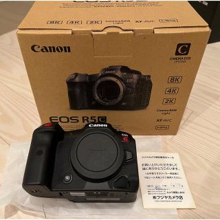 キヤノン(Canon)のEOS R5C(ミラーレス一眼)