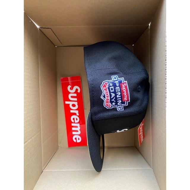 Supreme(シュプリーム)のナールカ様専用　supreme newera メンズの帽子(キャップ)の商品写真