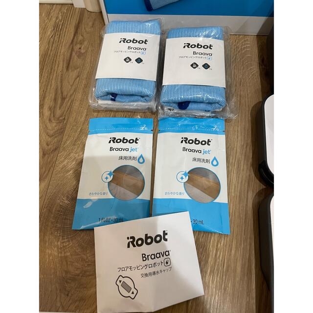 iRobot(アイロボット)のiRobot アイロボット ブラーバ390j  床拭きロボット スマホ/家電/カメラの生活家電(掃除機)の商品写真