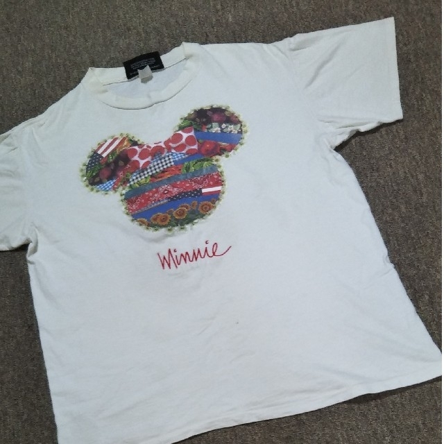 Disney(ディズニー)の古着Tシャツ　ミニー　ディズニー　USA レディースのトップス(Tシャツ(半袖/袖なし))の商品写真