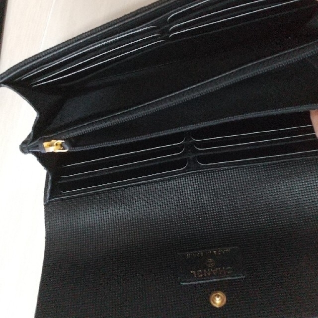 CHANEL(シャネル)のCHANEL♡希少マトラッセフリップ長財布 レディースのファッション小物(財布)の商品写真
