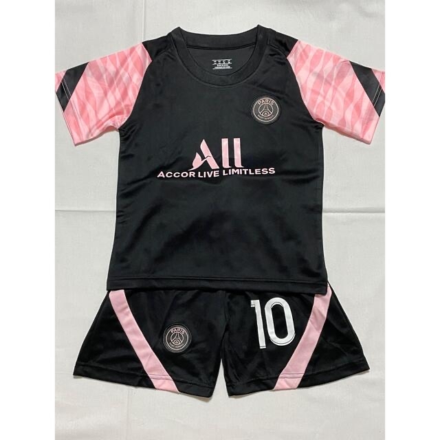 みこ様専用150-160cm計4着【PSG】N+M子供サッカーユニフォームセット スポーツ/アウトドアのサッカー/フットサル(ウェア)の商品写真