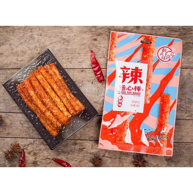 通心棒 2袋 辣条 ラーティアオ 翻天娃辣条 中国 お菓子 大辣棒 元気棒