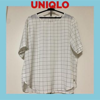 ユニクロ(UNIQLO)のユニクロ　UNIQLO エアリープリントTブラウス　Lサイズ(シャツ/ブラウス(半袖/袖なし))