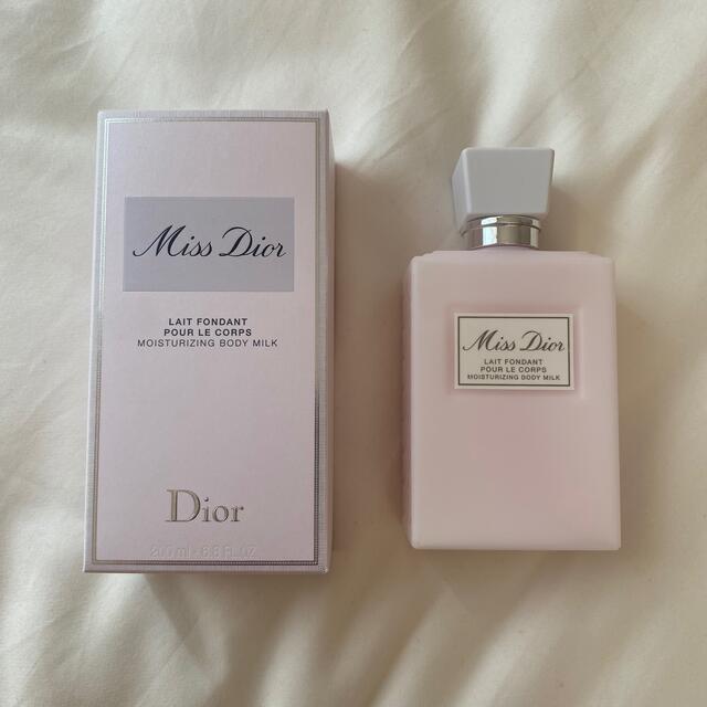 Christian Dior(クリスチャンディオール)のミス ディオール ボディミルク　200ml コスメ/美容のボディケア(ボディローション/ミルク)の商品写真