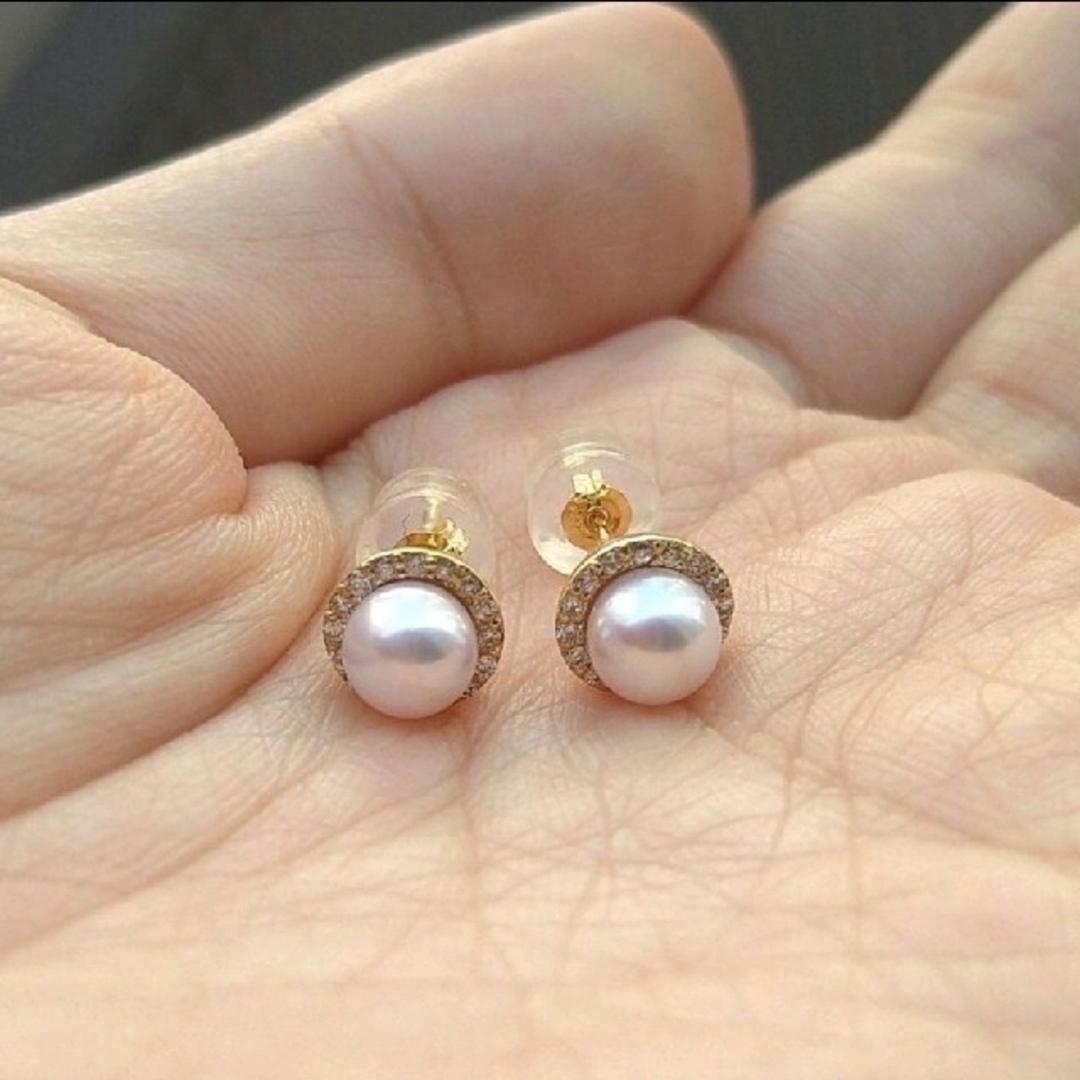 K18YGテリ最強アコヤ真珠5.0mm& ダイヤモンドピアス レディースのアクセサリー(ピアス)の商品写真