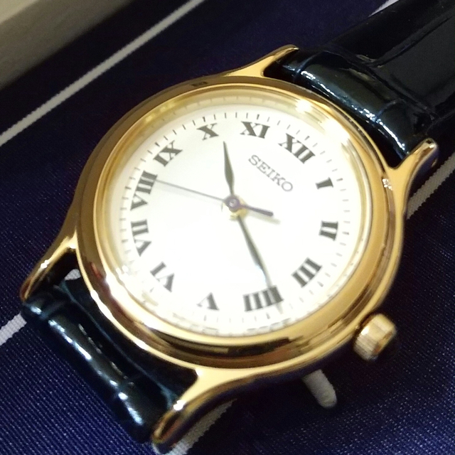新品未使用 SEIKO × IENA コラボレーションウォッチ 丸型 cravnet.com.br