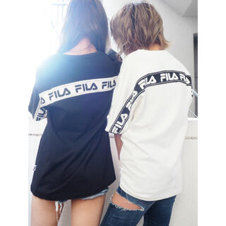 ジェイダ(GYDA)のGYDA × FILA  Tシャツ　ホワイト(Tシャツ(半袖/袖なし))