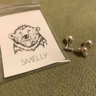 スメリー(SMELLY)のSMELLY リバーシブルパールピアス(ピアス)