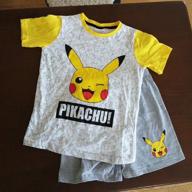 ポケモン(ポケモン)のパジャマ140cmポケモン　ピカチュウ キッズ/ベビー/マタニティのキッズ服男の子用(90cm~)(パジャマ)の商品写真