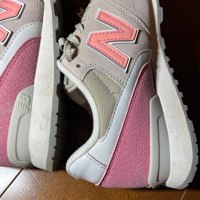 New Balance(ニューバランス)のnew balance 996 グレー×ピンク 24.5㎝ レディースの靴/シューズ(スニーカー)の商品写真