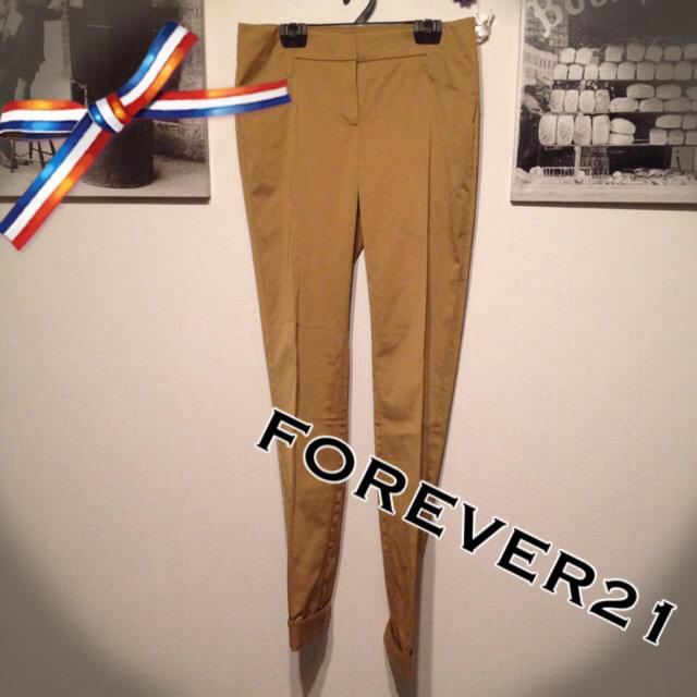 FOREVER 21(フォーエバートゥエンティーワン)のFOREVER21 チノパン♡Lサイズ レディースのパンツ(チノパン)の商品写真