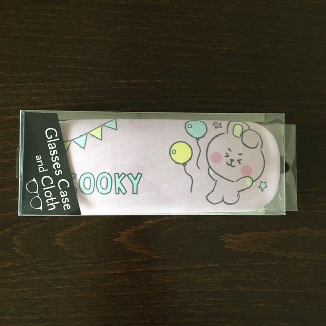 COOKY メガネケース　BT21 クッキー エンタメ/ホビーのおもちゃ/ぬいぐるみ(キャラクターグッズ)の商品写真