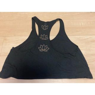 ルルレモン(lululemon)のリリーロータス　ヨガウエア   トップス(ヨガ)