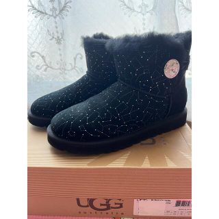 アグ(UGG)のUGG ラインストーンブーツ　ブラック　美品(ブーツ)