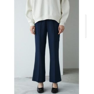 マウジー(moussy)の3新品 マウジー COLOR FLARE パンツ(カジュアルパンツ)