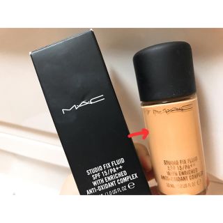 マック(MAC)のMAC STUDIO FIX FLUID リキッド ファンデ(ファンデーション)