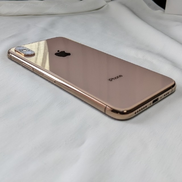 アップル iPhoneXS 64GB Gold スマホ/家電/カメラのスマートフォン/携帯電話(スマートフォン本体)の商品写真