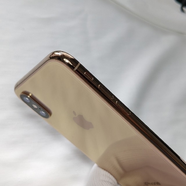 アップル iPhoneXS 64GB Gold スマホ/家電/カメラのスマートフォン/携帯電話(スマートフォン本体)の商品写真