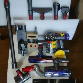 ダイソン(Dyson)のdyson v8 absolute advanced SV10 コードレスクリー(掃除機)