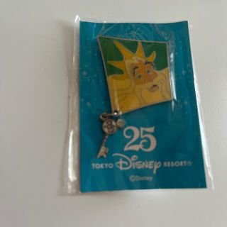 ディズニー(Disney)のディズニー　25周年　非売品　リトルマーメイド　ミッキー型のチャーム付き(ノベルティグッズ)