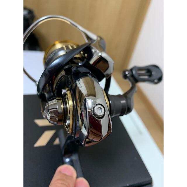 DAIWA(ダイワ)のDAIWA 15モデル　イグジスト1025 スポーツ/アウトドアのフィッシング(リール)の商品写真