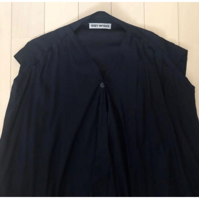 ISSEY MIYAKE - 未使用☆イッセイミヤケ ISSEY MIYAKE ネイビー