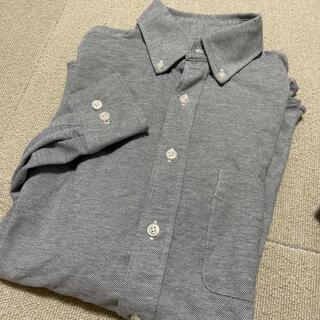 ユニクロ(UNIQLO)のユニクロ　s ワイシャツ　ライトグレー(シャツ)