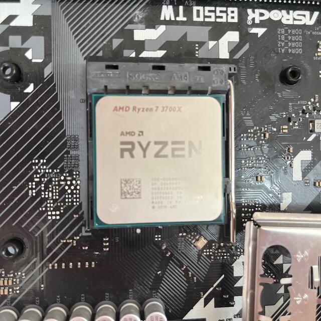 Ryzen 3700xとマザーボードのセット スマホ/家電/カメラのPC/タブレット(PCパーツ)の商品写真