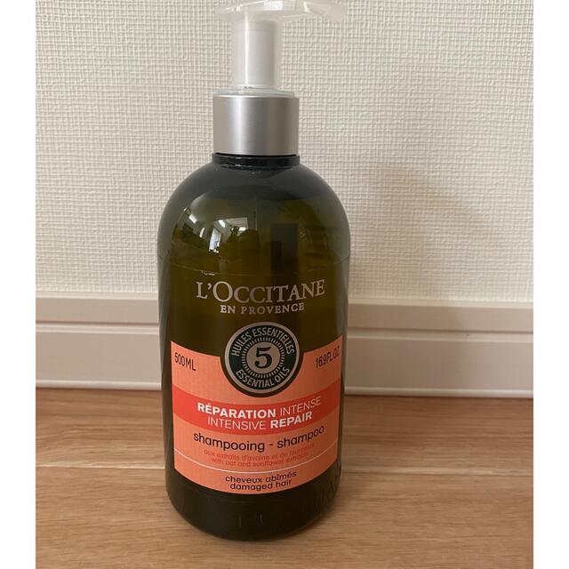 L'OCCITANE(ロクシタン)のロクシタン　ファイブハーブスリペアリングシャンプー　500ml コスメ/美容のヘアケア/スタイリング(シャンプー)の商品写真