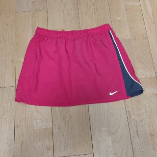 ナイキ(NIKE)のスカート　ナイキ(ミニスカート)