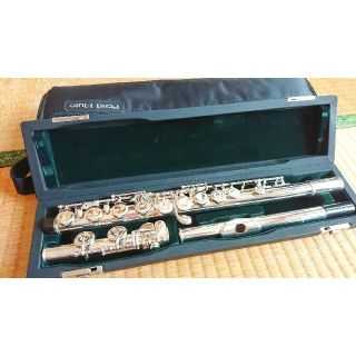 パール(pearl)のPearl Flute PF525(フルート)