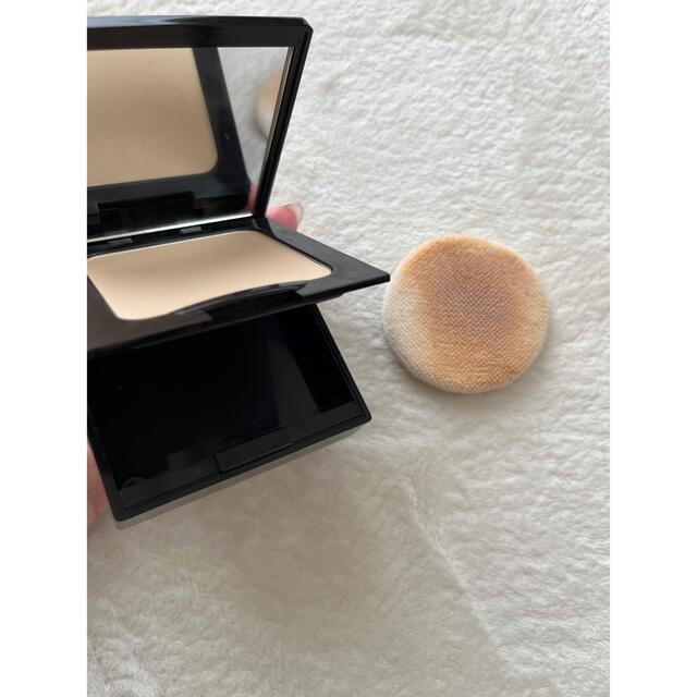 laura mercier(ローラメルシエ)のローラメルシエ　トランスルーセント　プレストセッティングパウダー コスメ/美容のベースメイク/化粧品(フェイスパウダー)の商品写真