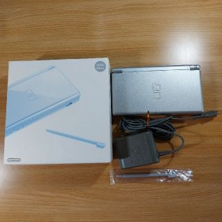 ニンテンドウ(任天堂)のNintendo DS ニンテンド-DS LITE グロスシルバー(携帯用ゲーム機本体)