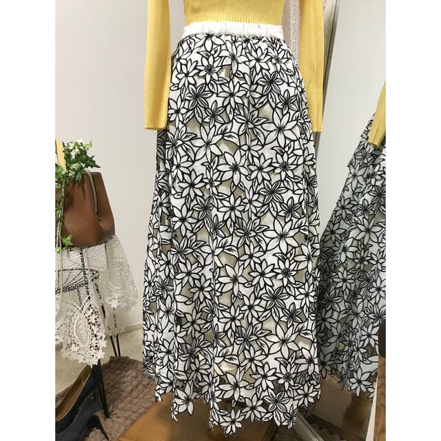 日本製】 ノエラ 花柄プリーツスカート M ロングスカート - ノエラ