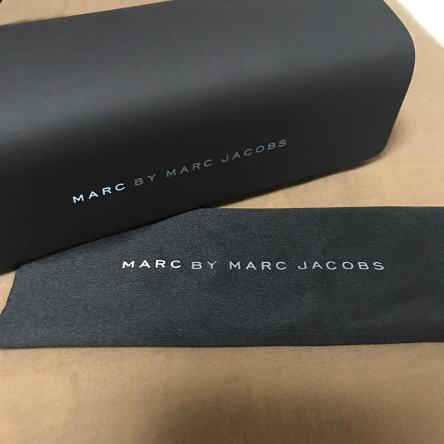 MARC BY MARC JACOBS(マークバイマークジェイコブス)のMARC BY MARC JACOBSサングラス レディースのファッション小物(サングラス/メガネ)の商品写真