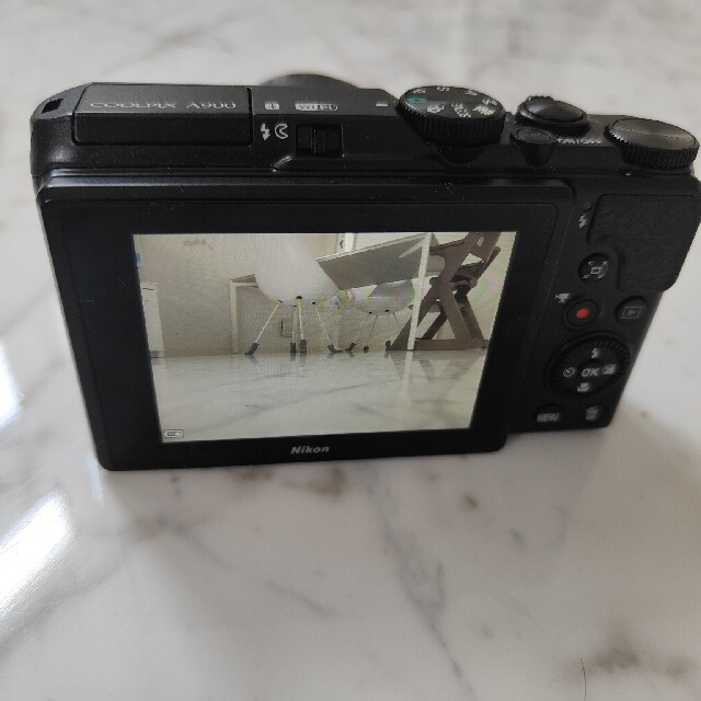 Nikon(ニコン)の値下げ　coolpix　900a 美品　黒　blk black スマホ/家電/カメラのカメラ(コンパクトデジタルカメラ)の商品写真